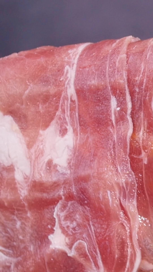 刷羊肉片鲜切肉片32秒视频