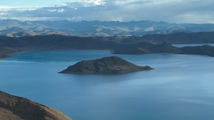 西藏羊湖风光11秒视频