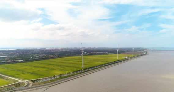 4k上海长兴岛海边风车航拍视频