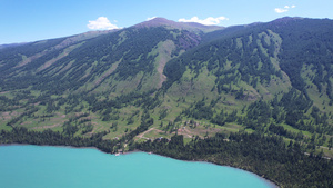 航拍新疆阿勒泰5A级旅游景区喀纳斯高山湖景4k素材70秒视频