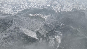 4K航拍冬天迷雾雪景21秒视频