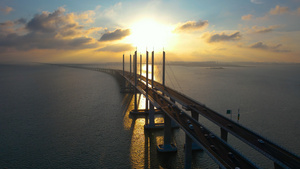 4k航拍胶州湾跨海大桥落日41秒视频