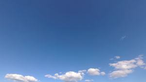 横扫天空的白云四千个片段环状25秒视频