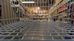 超市的购物杂货店内26秒视频