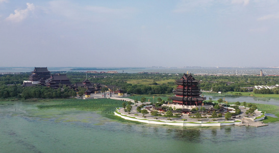 航拍苏州重元寺阳澄湖边的寺庙视频