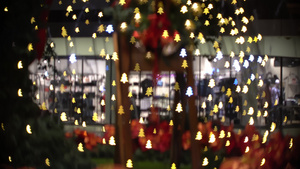 圣诞节冬季节日期间没有人去购物因为城里爆发了科罗纳9秒视频