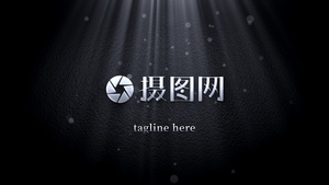 黑暗背景中缥缈粒子烟雾揭示出金属质感logo标志的AE模板7秒视频