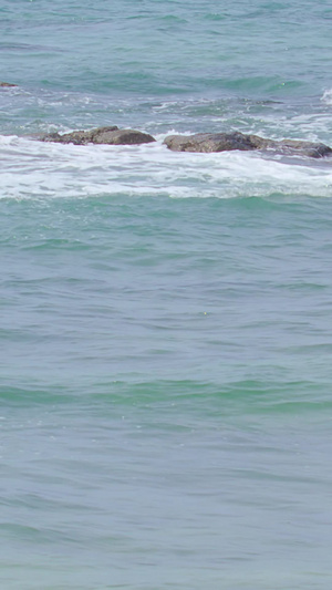 岸边的海浪43秒视频