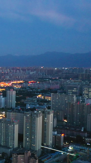 夜幕下的西安城市大雁塔32秒视频
