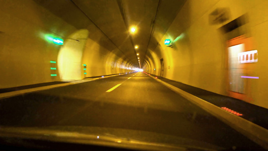 驾驶高速公路隧道个人视角第一视角第一视角视频