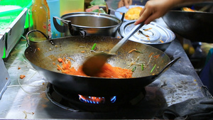 烹饪有名的泰国街饭菜12秒视频