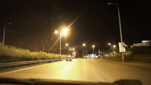 夜间在高速公路上驾驶双曲翻转第一视角18秒视频