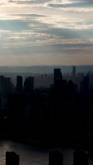 重庆山城夜幕黄昏下的城市航拍城市傍晚62秒视频