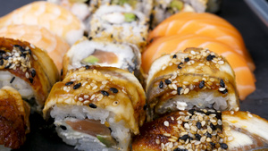 美味可口的寿司卷12秒视频