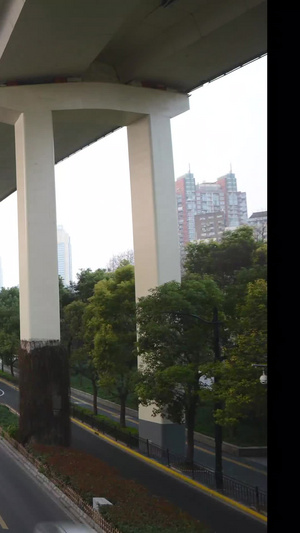 上海城市高架道路车轨延时商业中心10秒视频