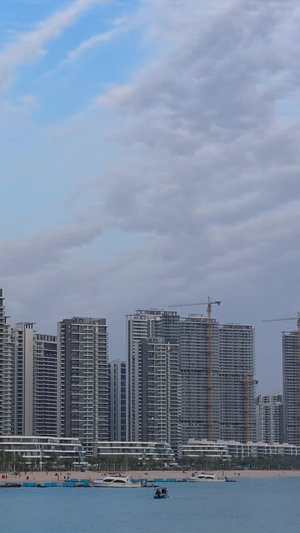 延时摄影蓝色海洋广东惠州海景房海边沙滩素材24秒视频