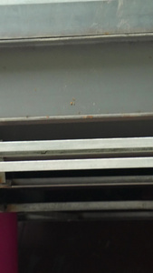 慢镜头升格拍摄素材生产车间工人电焊劳动工作制造业视频