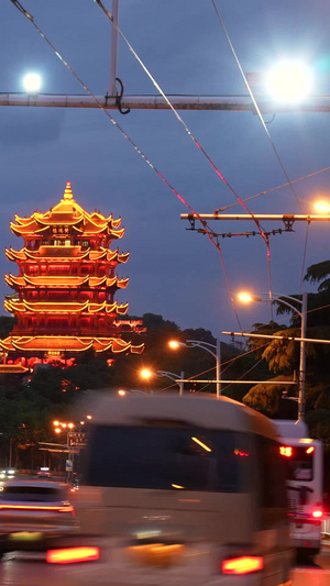 城市5A级旅游地标建筑武汉黄鹤楼夜景灯光车流素材古建筑60秒视频