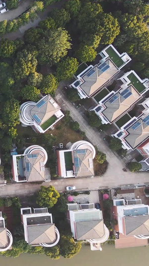 航拍风光城市城郊城中村五颜六色的私房待拆迁棚户区素材城市风光92秒视频