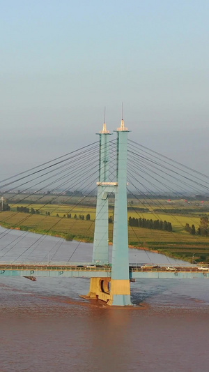 黄河上的大桥山东东营胜利大桥46秒视频