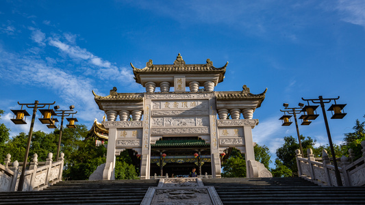 重庆鸿恩寺大门鸿顶云霞大门视频