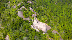 浙江玉苍山4A风景区山顶地标巨石航拍4K89秒视频