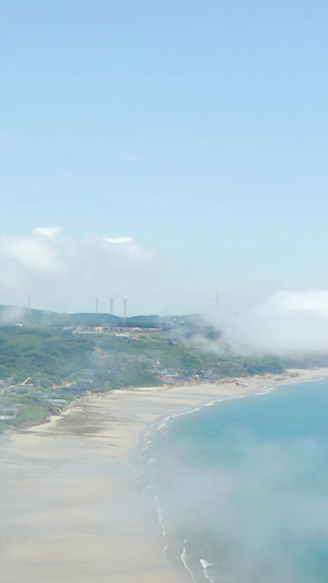 镇海角海岸线平流雾58秒视频