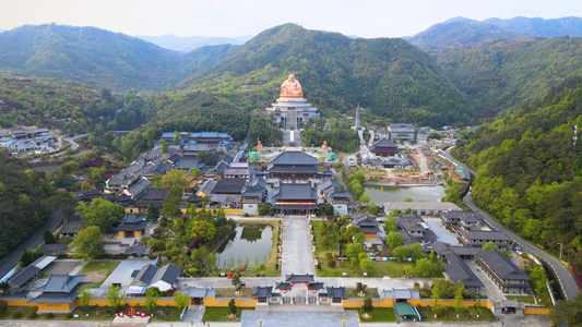 5A风景区雪窦山雪窦寺航拍后退全景4K视频