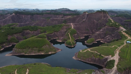 航拍湖南郴州高椅岭丹霞地貌[圆椅]视频