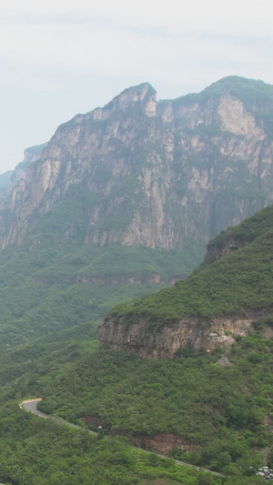 航拍5A云台山风景区子房湖景观区视频国家水利风景区54秒视频