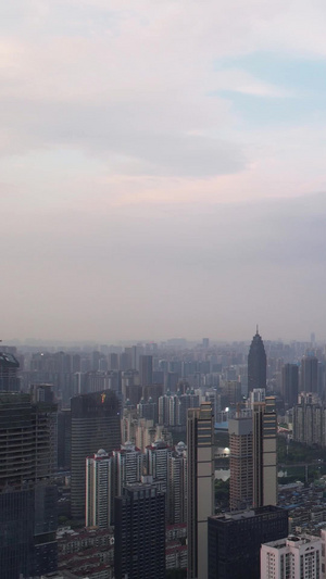 航拍城市蓝天白云天空地标建筑天际线金融街写字楼银行大厦素材天际线素材58秒视频