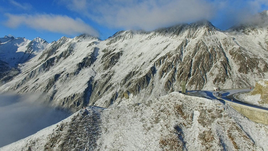 川西雪山航拍视频