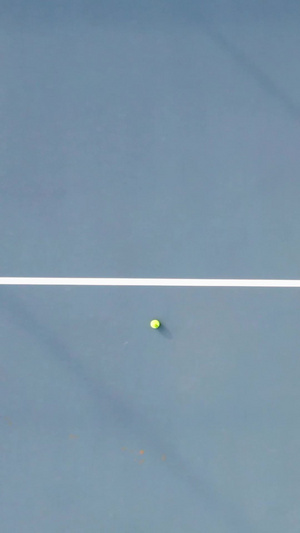 网球场对打的实况航拍网球对打17秒视频