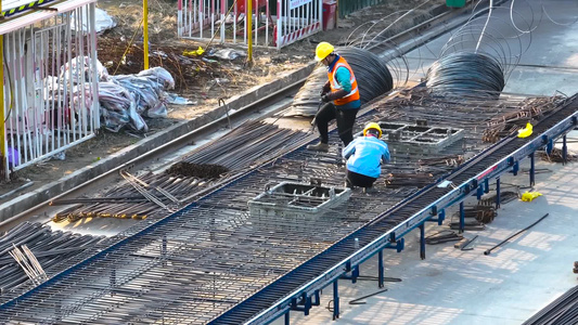 4K航拍建筑工地工人农民工视频