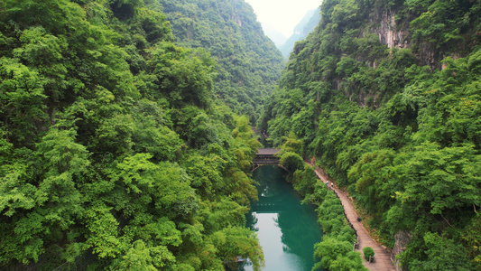 航拍湖北宜昌三峡西陵峡峡谷自然风景4k素材视频