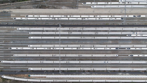 航拍俯拍城市轨道交通高铁列车动车素材38秒视频