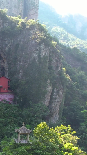 航拍5A雁荡山灵峰景观区太极洞古建筑寺庙视频宗教建筑48秒视频