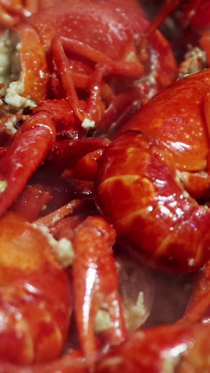 油淋小龙虾美食实拍视频小龙虾出锅50秒视频
