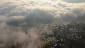 航拍世界文化遗产红河哈尼族日出云海下的梯田风光43秒视频