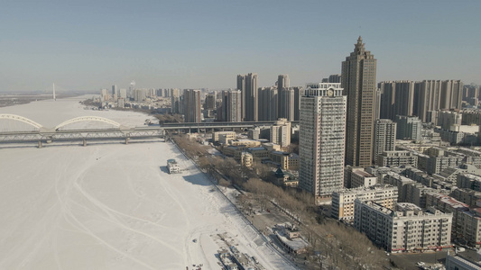  哈尔滨松花江沿岸雪景4K航拍 视频