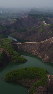 高清航拍景区高空郴州高椅岭丹霞地貌全貌视频