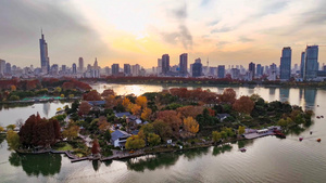4K航拍南京地标玄武湖风景紫峰大厦19秒视频