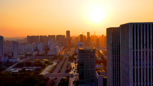 4K航拍清晨苏醒的城市视频