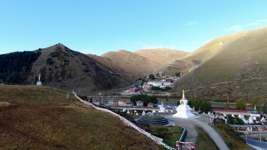 航拍四川藏传佛教寺庙塔公寺视频视频