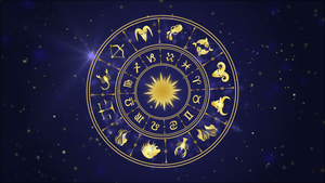深蓝背景下带发光粒子的星云轮zodiac圆圈和闪光21秒视频