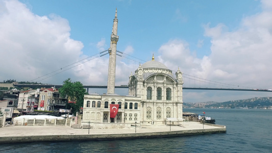 奥尔塔科伊清真寺和Bosporus桥Istanbul视频