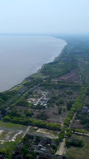 高空航拍汛期中的钱塘江 洪水泛滥35秒视频