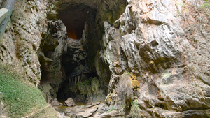  昆明宜良九乡风景区溶洞4K15秒视频