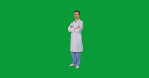 绿幕白大褂中年男医生抱胸形象4秒视频