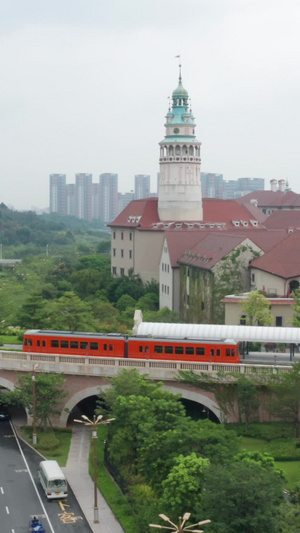 东莞华为欧洲小镇航拍古堡欧式建筑群跟拍火车24秒视频